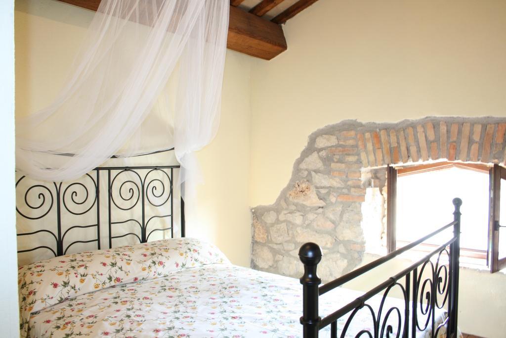 Agriturismo Terre Di Musignano Canino Cameră foto